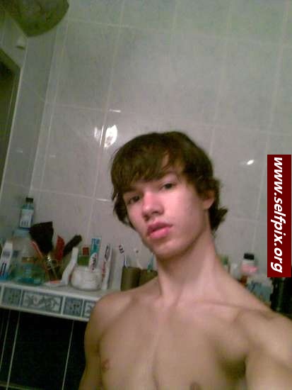 czech teenboy selfpics